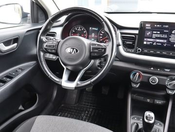 Kia Stonic Crossover 1.0 T-GDI 120KM 2020 Kia Stonic 1.0 T-GDI MHEV, Salon Polska, zdjęcie 6