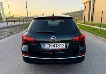 Opel Astra J Sports Tourer Facelifting 1.4 Turbo ECOTEC 120KM 2015 Opel Astra EXCLUSIVE 1.4T 120ps 6Biegow XenonLed NawiKamera Bezwypadkowa T, zdjęcie 13