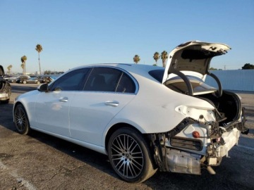 Mercedes Klasa C W206 2023 Mercedes-Benz Klasa C 300 2023 2.0l 2.0 Benzyna 255KM, zdjęcie 1