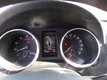 Skoda Yeti Minivan 1.2 TSI 105KM 2012 SKODA YETI 1.2 BENZ ZAMIANA, zdjęcie 15