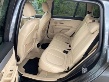 BMW Seria 2 F22-F23-F45-F46 Gran Tourer 214d 95KM 2017 BMW Seria 2 GRAN TOURER KLIMATYZACJA NAWIGACJA SKORY KAMERA GRZANE FOTELE, zdjęcie 5