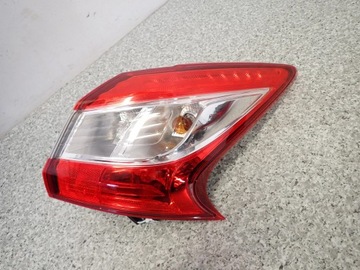 NISSAN PULSAR 14-18 SVĚTLO ZADNÍ PRAVÁ BEZ POŠKOZENÁ
