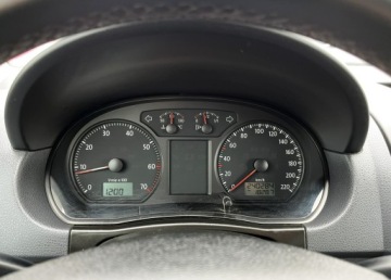 Volkswagen Polo IV Hatchback 1.4 i 80KM 2006 Volkswagen Polo 1.4 Benzyna / Klima / Zarejestrowa, zdjęcie 13