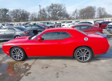 Dodge Challenger III 2023 Dodge Challenger DODGE CHALLENGER RT 5.7 Benzyna 380KM, zdjęcie 5