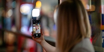 Светодиодная лампа для смартфона Newell Sunny с магнитным зажимом 3000 К - 6500 К