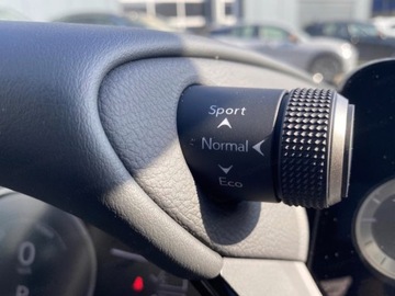 Lexus ES VII (XV70) Sedan Facelifting 300h 218KM 2025 Od ręki - 300h Business Edition 2.5 E-CVT 218KM | Podgrzewane fotele!, zdjęcie 12