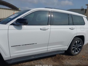 Jeep Grand Cherokee V 2023 Jeep Grand Cherokee L Overland 2023 3.6l 3.6 Benzyna 293KM, zdjęcie 2