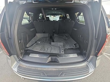 Chevrolet Suburban GMT900 2023 Chevrolet Suburban High Country 3LZ 2023 6.2l 6.2 Benzyna 420KM, zdjęcie 5