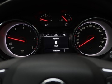 Opel Insignia I Hatchback Facelifting 1.6 CDTI Ecotec 136KM 2017 Opel Insignia 1.6 CDTI, Salon Polska, Serwis ASO, zdjęcie 10