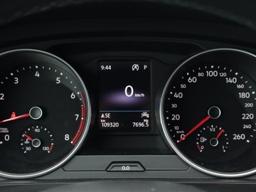 Volkswagen Tiguan Allspace SUV 2.0 TSI 190KM 2019 VW Tiguan Allspace 2.0 TSI, Salon Polska, zdjęcie 10