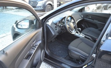 Chevrolet Cruze Sedan 2.0 VCDI 16V DOHC 163KM 2012 Chevrolet Cruze bezywpadkowe - automat - niski przebieg - auto zadbane 2.0, zdjęcie 5