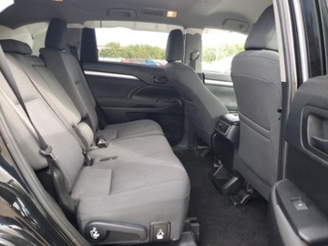 Toyota Highlander II 2019 Toyota Highlander Toyota Highlander LE, od ubezpieczalni 2.7 Benzyna 185KM, zdjęcie 8
