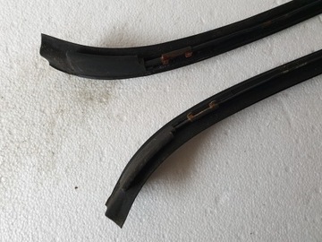 LISTWY SZYBY CZOŁOWEJ KOMPLET CZARNE BMW E90 E91