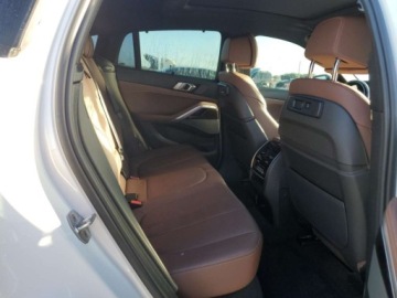 BMW X6 G06 2021 BMW X6 M50i 2021 4.4l 4.4 Benzyna 523KM, zdjęcie 11