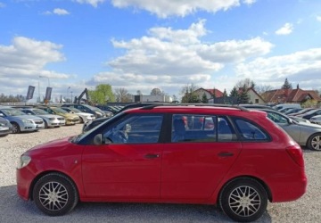 Skoda Fabia II Kombi 1.2 60KM 2009 Skoda Fabia Skoda Fabia 1.2 BenzynaLPG 60KM, zdjęcie 1