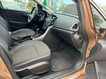Opel Astra J Sports Tourer Facelifting 1.6 CDTI  136KM 2014 Opel Astra Opel Astra J Enjoy 1,6 Diesel 136KM Zamiana 1.6 Diesel 136KM, zdjęcie 4