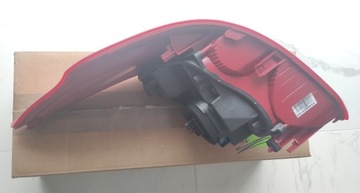 TYLNE ŚWIATŁO LEWE PEUGEOT 301 13- 9674807780