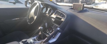 Peugeot 3008 I Crossover Facelifting 1.6 BlueHDi 120KM 2015 Peugeot 3008 1,6 HDI LIFT 1.6 Diesel 120KM, zdjęcie 19