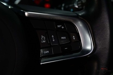 Jaguar F-Pace SUV 2.0 iD4 240KM 2017 Jaguar F-Pace 2.0 241 4X4 R Sport Panorama Nav..., zdjęcie 27