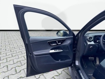 Mercedes GLC C254/X254 Coupe 2.0 200 204KM 2025 Mercedes-Benz GLC GLC 200 4MATIC AMG Premium Panorama DIGITAL LIGHT Ka, zdjęcie 9