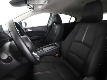 Mazda 3 III Hatchback Facelifting 2.0 SKYACTIV-G 120KM 2017 Mazda 3 klima auto navi grzane fotele kamera i, zdjęcie 12