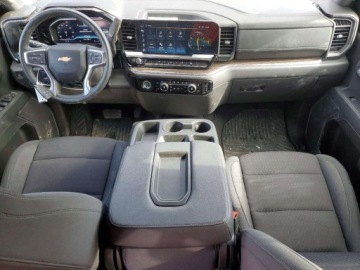 Chevrolet Silverado II 2024 Chevrolet Silverado 2024 CHEVROLET SILVERADO K1500 LT-L 2.7 Benzyna 310KM, zdjęcie 7