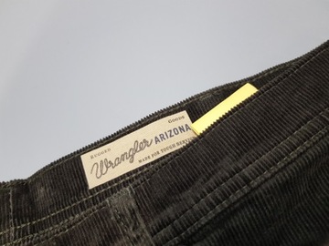 WRANGLER Arizona Stretch sztruksy spodnie NOWE 40/32 pas 101