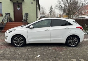 Hyundai i30 II Wagon Facelifting 1.6 GDI 135KM 2016 Hyundai i30 1,6 GDI 135KM Climatronic Kamera Led Navi Bezwypadkowy SERWIS, zdjęcie 1