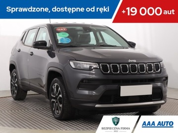 Jeep Compass II 2024 Jeep Compass 1.5 Turbo e-Hybrid, Salon Polska