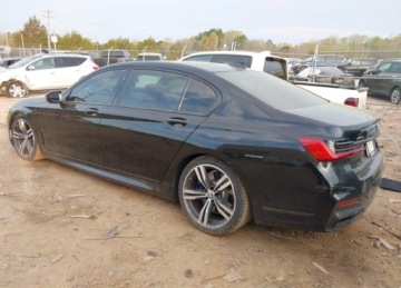 BMW Seria 7 G11-G12 Sedan Facelifting 4.4 750i 530KM 2020 BMW Seria 7 2020r., 750i Xdrive, 4.4L, od ubezpieczalni 4.4 Benzyna 530KM, zdjęcie 2