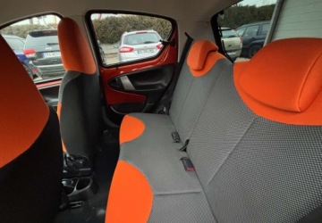 Toyota Aygo I Hatchback 5d Facelifting 1.0 VVT-i 68KM 2012 Toyota Aygo Niski przebieg Polski salon Benzyna 68KM, zdjęcie 12