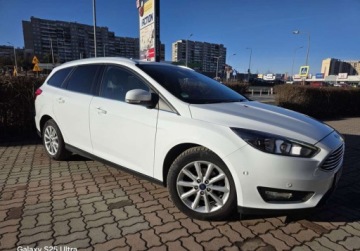 Ford Focus III Kombi Facelifting 1.0 EcoBoost 125KM 2017 Ford Focus Super Stan NAVI - Kamera - 114 Tkm - Zarejstrowany 125KM, zdjęcie 2