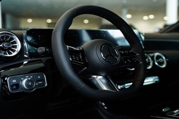 Mercedes Klasa A W177/V177 Sedan Plug-In Facelifting 1.3 250e 218KM 2023 MERCEDES-BENZ A Klasa 250 e AMG Line 1.3 (218KM) 2023, zdjęcie 8