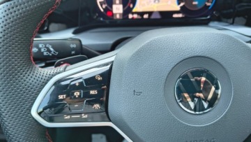 Volkswagen Golf VIII GTI 2.0 TSI 245KM 2023 Volkswagen Golf 2.0TSI 245KM ACC Matrix Panorama K, zdjęcie 19