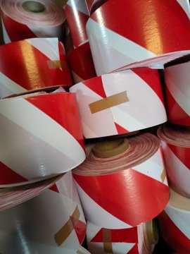 ЛЕНТА ПРЕДУПРЕЖДАЮЩАЯ бело-красная 500м 70мм для строительной маркировки по охране труда и технике безопасности