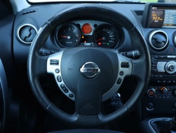 Nissan Qashqai I Crossover 2.0 dCi 150KM 2008 Nissan Qashqai 2.0 dCi, 4X4, Navi, Klima, zdjęcie 21