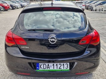 Opel Astra J Hatchback 5d 1.6 Twinport ECOTEC 115KM 2011 Opel Astra Sliczna 1.6 b Doinwestowana Bezwypadkowa Zarejestrowana Gwaranc, zdjęcie 6