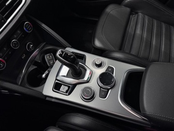 Alfa Romeo Stelvio SUV Facelifting 2.0 Turbo 280KM 2020 Alfa Romeo Stelvio Veloce Q4 / 1 właściciel / Salo, zdjęcie 23