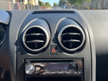 Nissan Qashqai I Crossover Facelifting  1.6 117KM 2013 Nissan Qashqai AUTOMAT KLIMATYZACJA GRZANE FOTELE EL.SZYBY ALUFELGI HAK SE, zdjęcie 19