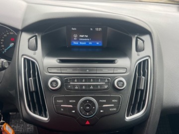Ford Focus III Kombi Facelifting 1.5 TDCi ECOnetic 105KM 2016 Ford Focus Klimatyzacja Parktronic Przod Tyl Grzana Szyba Grzane Fotele Te, zdjęcie 13