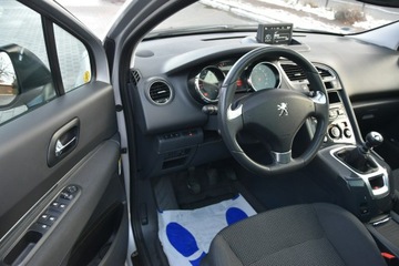 Peugeot 5008 I Minivan Facelifting 2.0 HDi 150KM 2015 Peugeot 5008 2.0HDi 150KM Manual 2015r. Salon 7os., zdjęcie 15