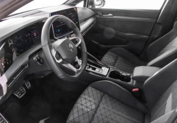 Volkswagen Golf VIII 2025 Volkswagen Golf 1,5TSI 150KM DSG, Kamera Cofania, Head-Up, Zawieszenie ada, zdjęcie 10