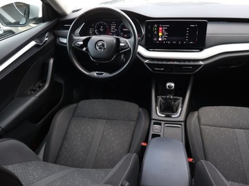 Skoda Octavia IV Scout 1.5 TSI ACT 150KM 2022 Skoda Octavia 1.5 TSI, Salon Polska, zdjęcie 6
