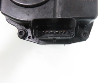 ДРОССЕЛЬ RENAULT LAGUNA II 1.8 8200063652