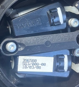 POUZDRO ZRCÁTKO VNĚJŠÍHO PRAVÁ ELEKTRICKÉ LAGUNA III 07-15 12PIN