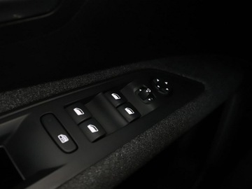 Peugeot 5008 II Crossover 1.6 BlueHDI 120KM 2017 Peugeot 5008 GRATIS! Pakiet Serwisowy o wartości, zdjęcie 38