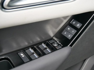 Land Rover Range Rover Velar SUV Facelifting 3.0 P400 400KM 2026 Range Rover Velar P400 Dynamic SE 3.0 (400KM) 2026, zdjęcie 10