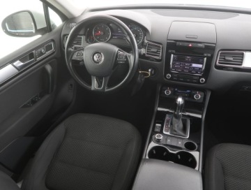 Volkswagen Touareg II SUV 3.0 V6 TDI BlueMotion  245KM 2014 VW Touareg 3.0 TDI, Salon Polska, Serwis ASO, zdjęcie 6