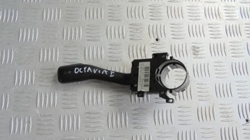 ПЕРЕКЛЮЧАТЕЛЬ ПОВОРОТОВ OCTAVIA I 8L0953513G