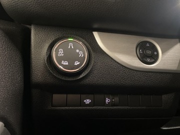 Peugeot Traveller Van 2017 Peugeot Traveller 2.0 BlueHDi Long Active Peugeot, zdjęcie 19